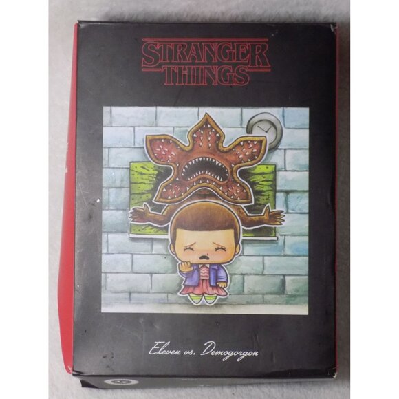 Loot Crate Other - Stranger Things Eleven vs Demogorgon Figure - Loot Crate Exclusive!